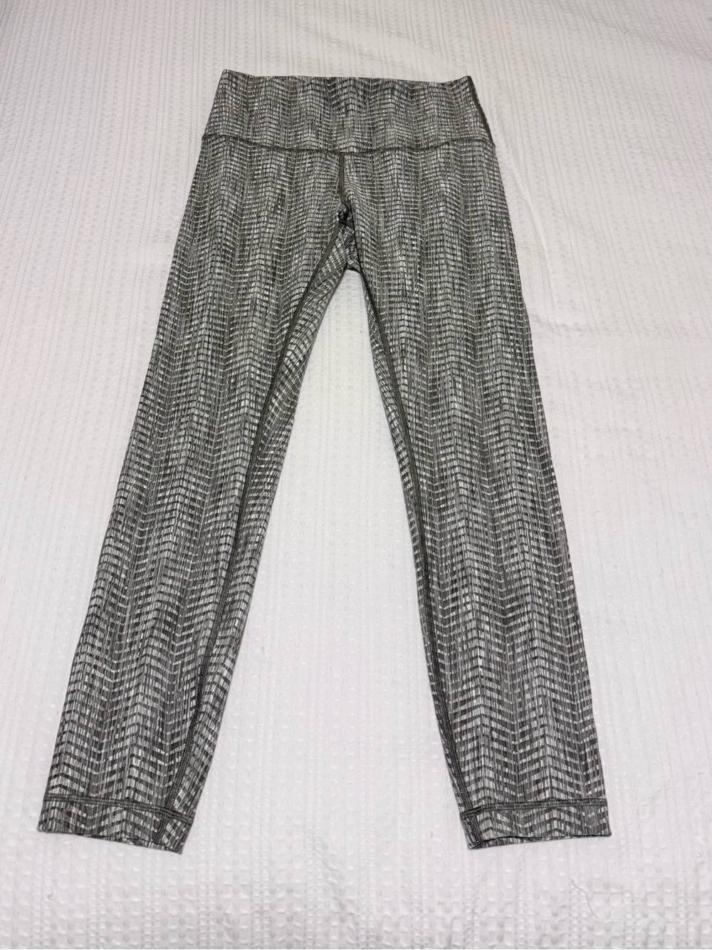lululemon athletica Gray Chevron-Print High-Rise Leggings